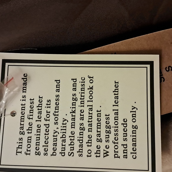 Suede Vest with embroidered Trim. Beautiful.NWT - Picture 6 of 7